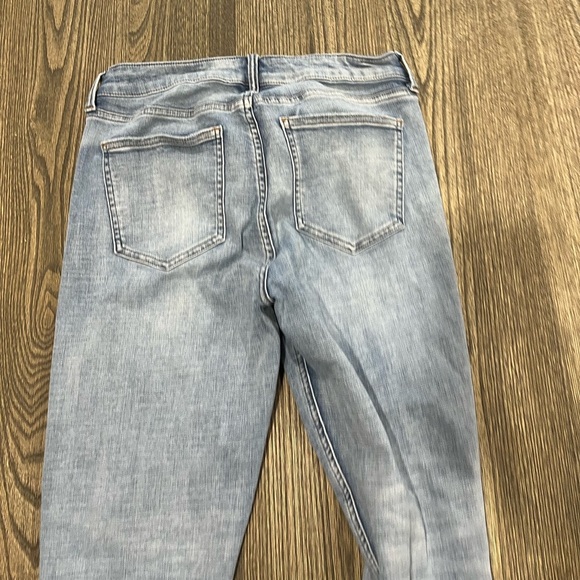 PISTOLA Arielle Skinny Scissor Cut Hem Jeans Mid Rise Light Wash Blue Size 29 - Picture 11 of 11